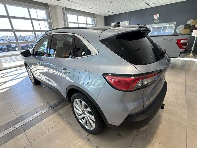 Certified 2022 Ford Escape Titanium w/ Titanium Elite Package image 3