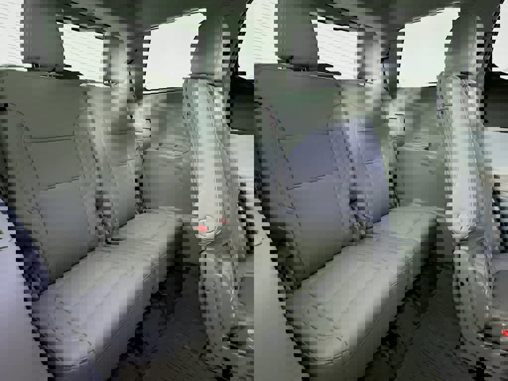 Used 2023 GMC Acadia SLT w/ Preferred Package image 31