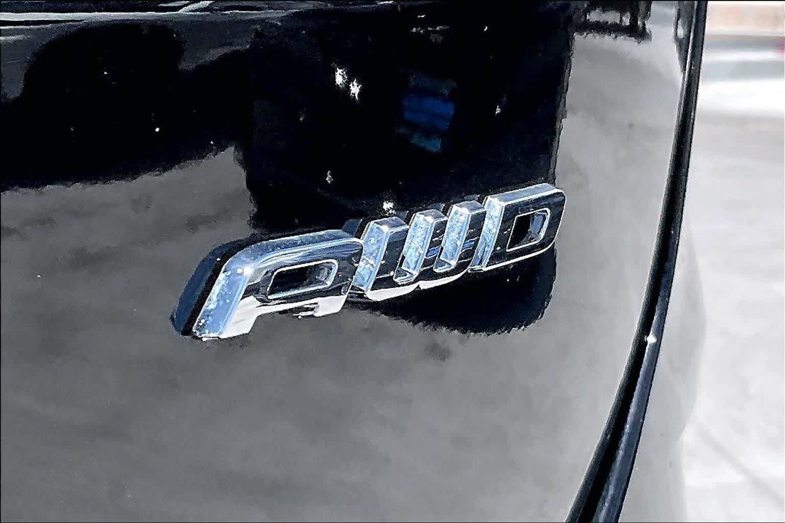 Certified 2024 Ford Edge Titanium w/ Equipment Group 301A AWD/4WD image 7