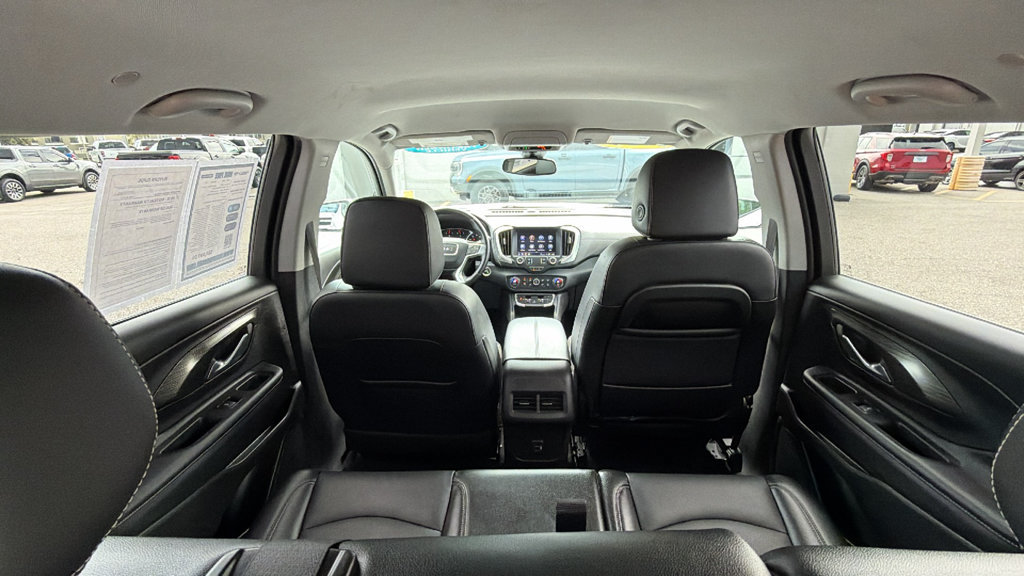 Used 2024 GMC Terrain SLT FWD image 13