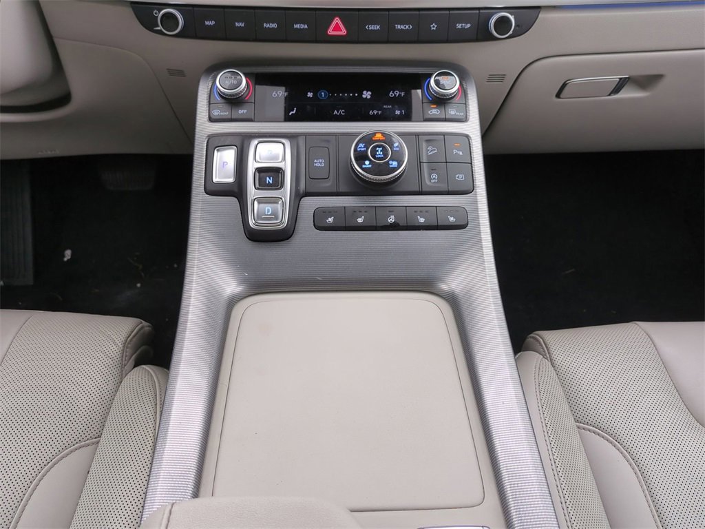 Used 2024 Hyundai Palisade Calligraphy image 19