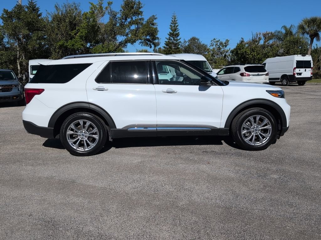 Certified 2021 Ford Explorer Limited w/ Equipment Group 301A image 2