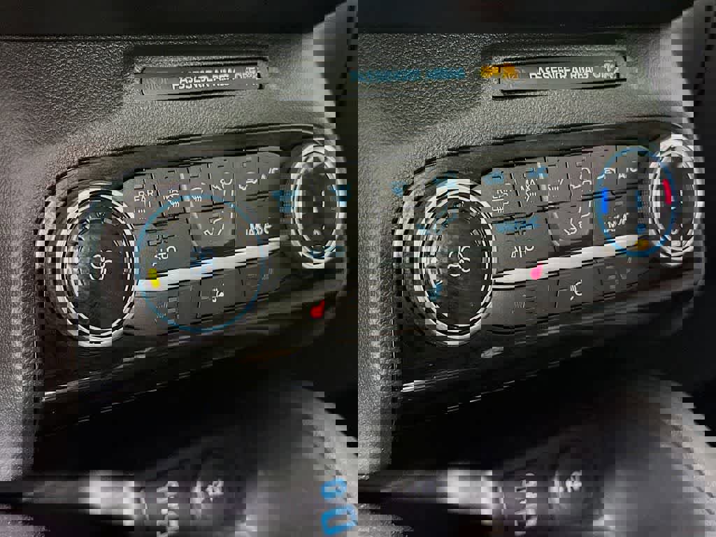 Certified 2022 Ford Escape SE w/ Cold Weather Package image 20