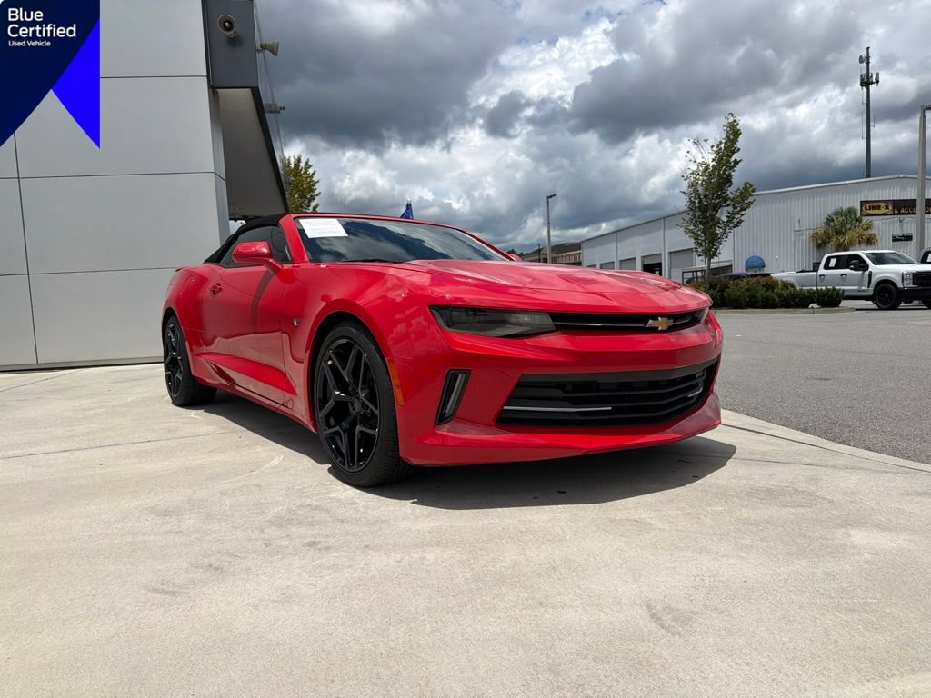 Used 2017 Chevrolet Camaro LT RWD image 1
