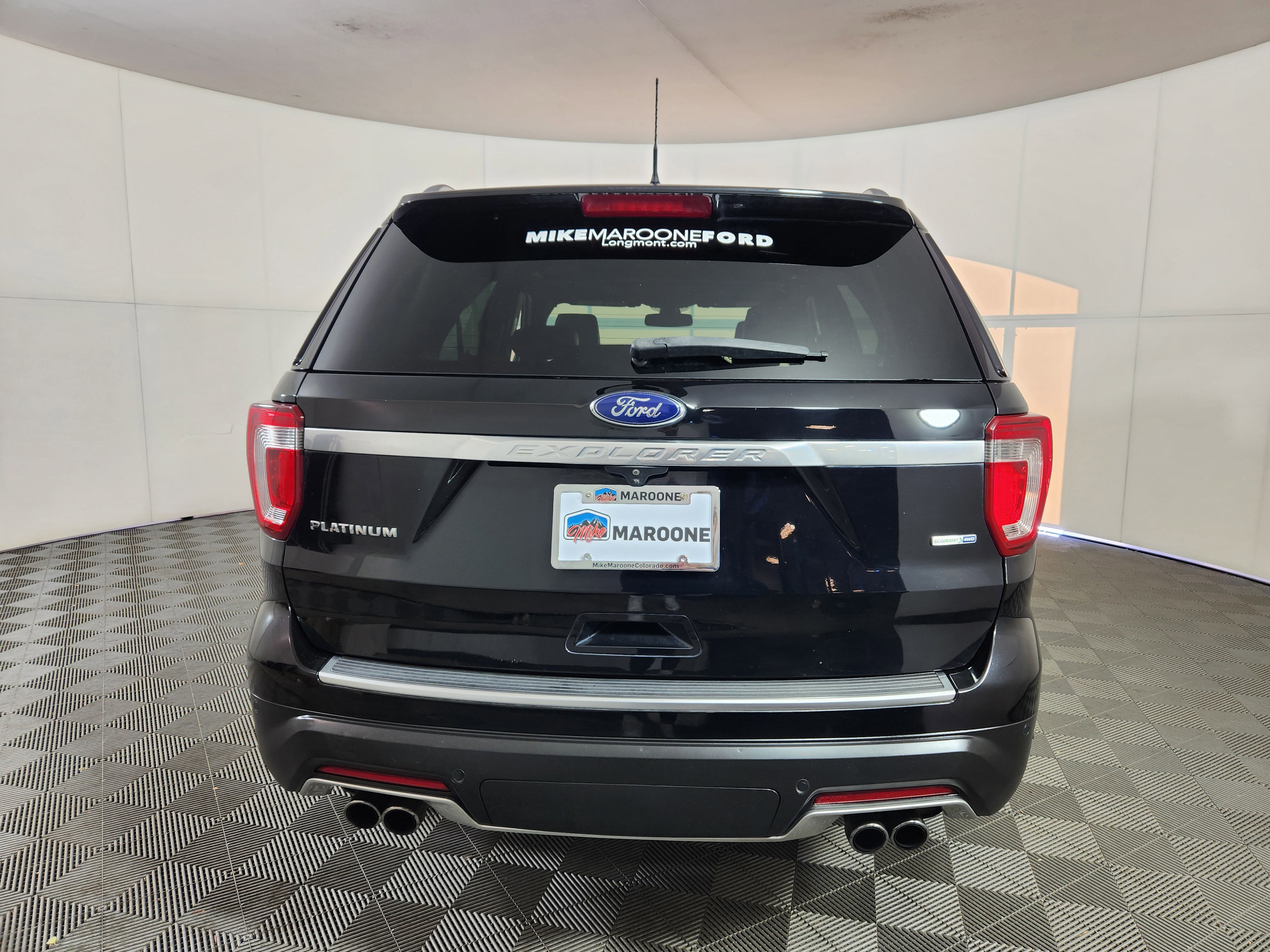 Certified 2018 Ford Explorer Platinum image 4