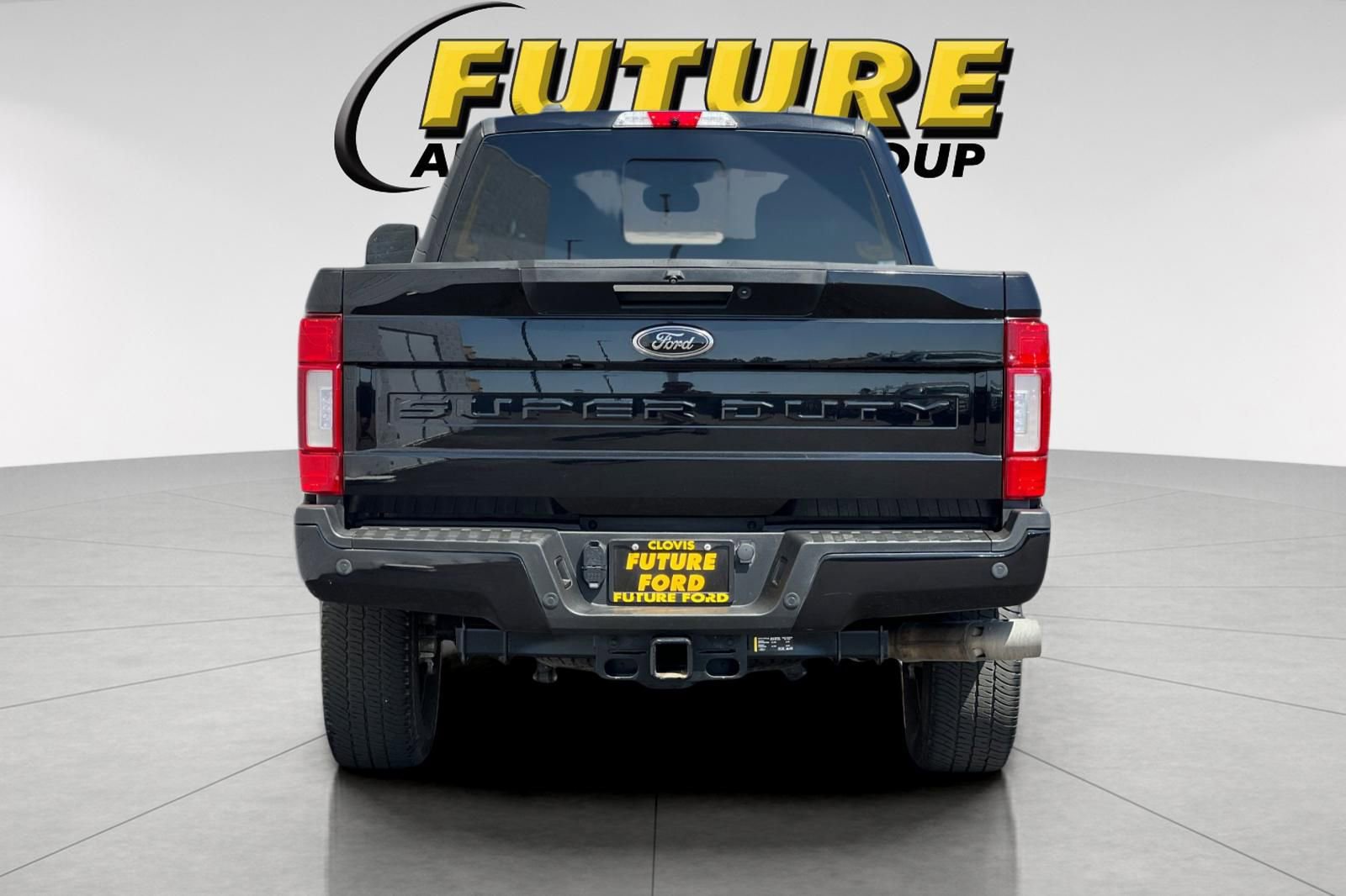 Certified 2022 Ford F250 Lariat w/ Black Appearance Package AWD/4WD image 4