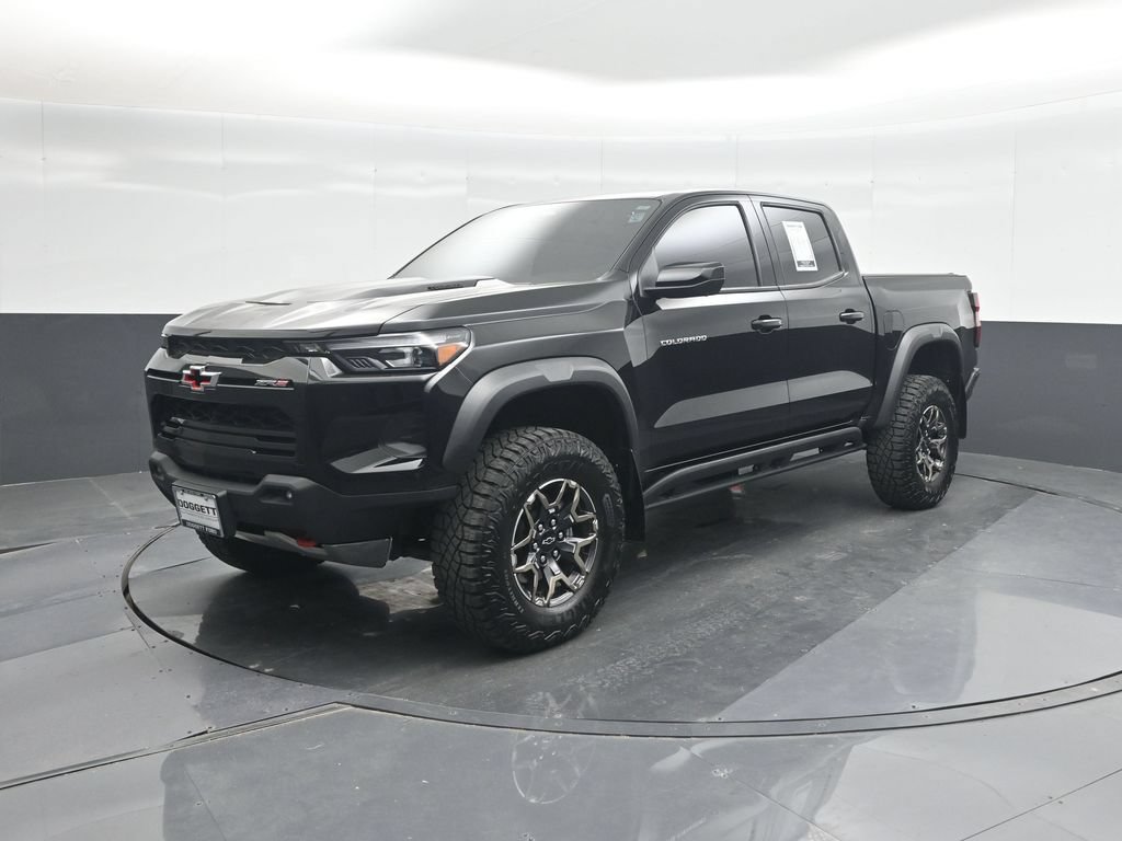Used 2025 Chevrolet Colorado ZR2 w/ Technology Package