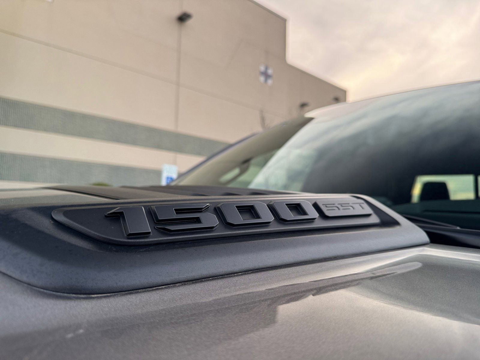 Used 2025 RAM 1500 Laramie w/ Night Edition image 39