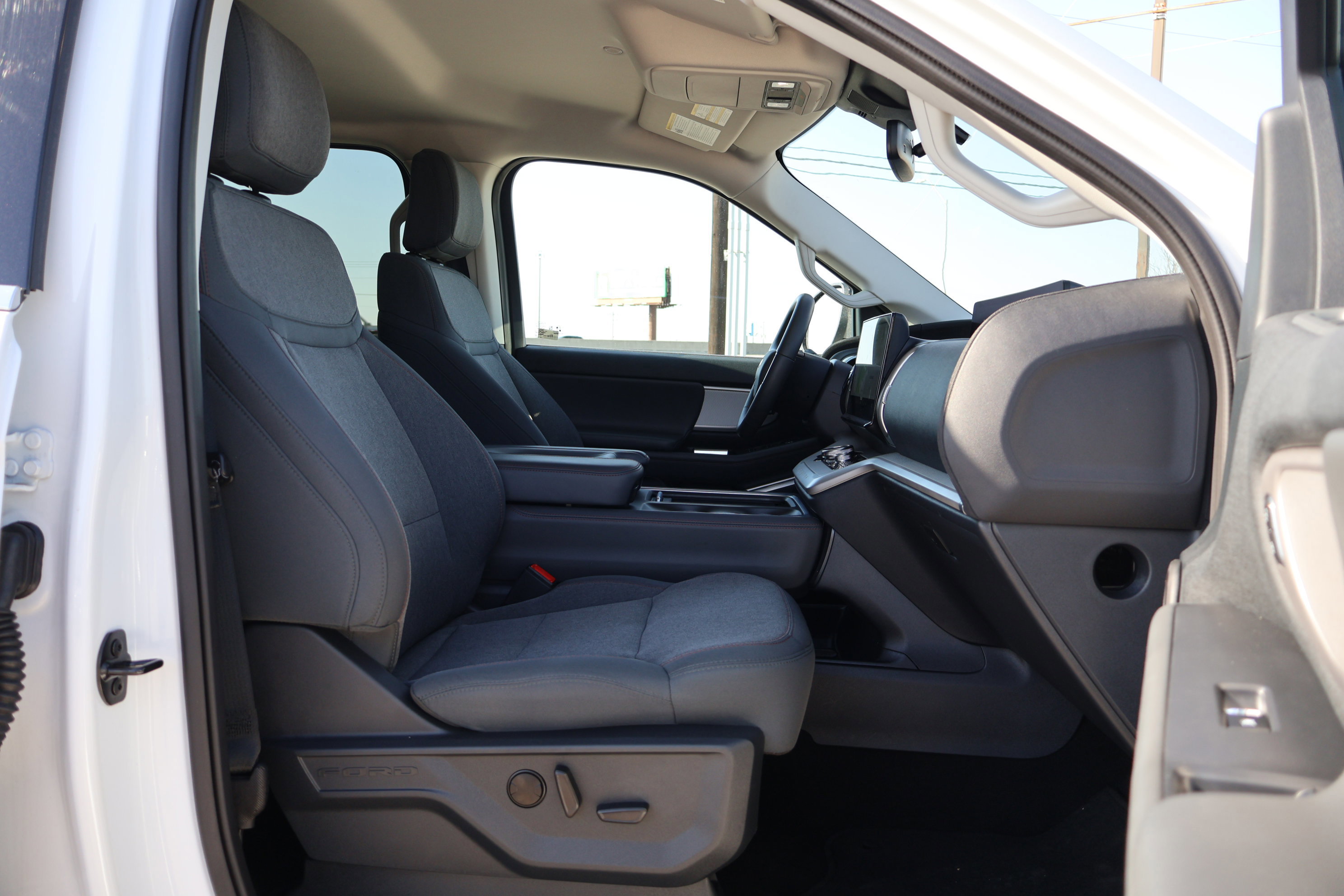 Certified 2025 Ford Expedition Max Active image 41