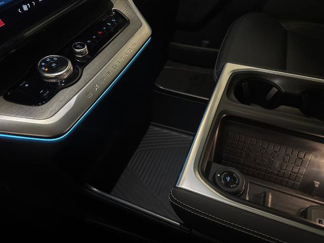 Certified 2025 Ford Expedition Max Platinum image 33