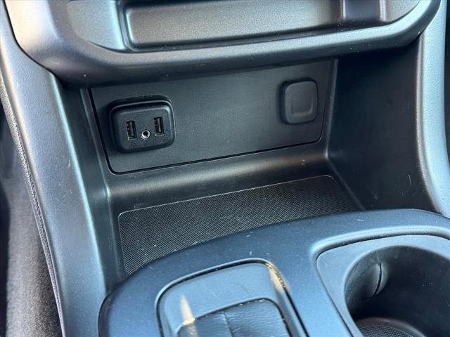 Used 2021 Chevrolet Colorado W/T w/ Custom Special Edition image 18