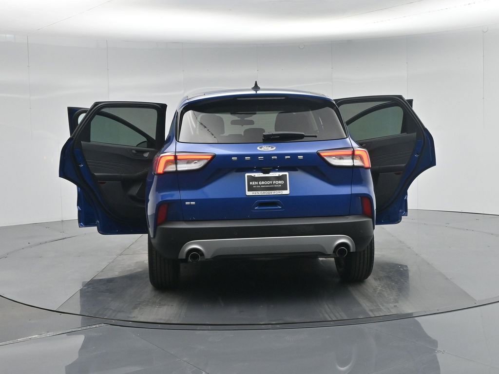 Certified 2022 Ford Escape SE w/ Convenience Package FWD image 36