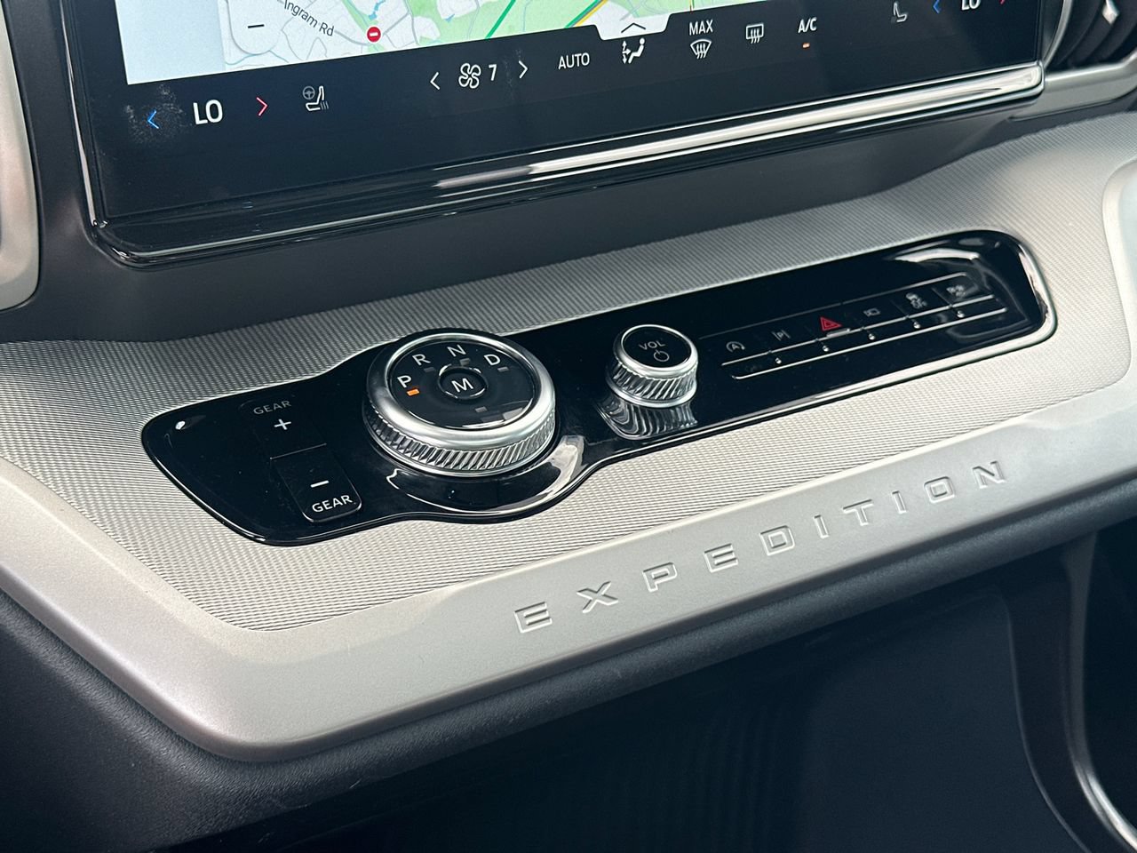 Certified 2025 Ford Expedition Max Active RWD image 33