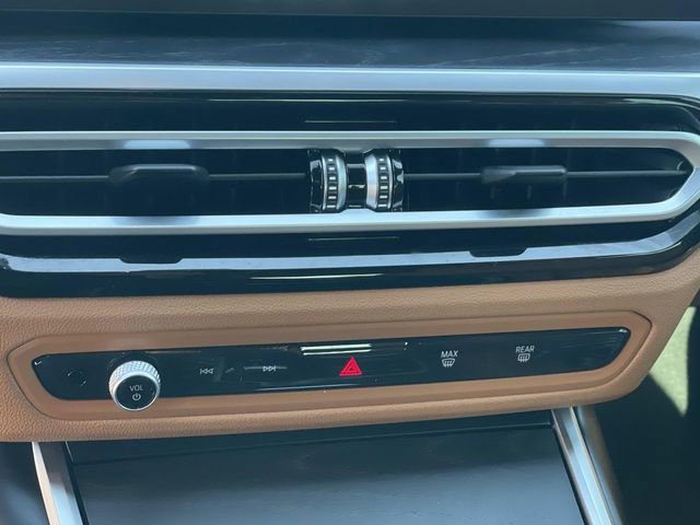 Used 2023 BMW 330i 330i w/ Convenience Package image 16