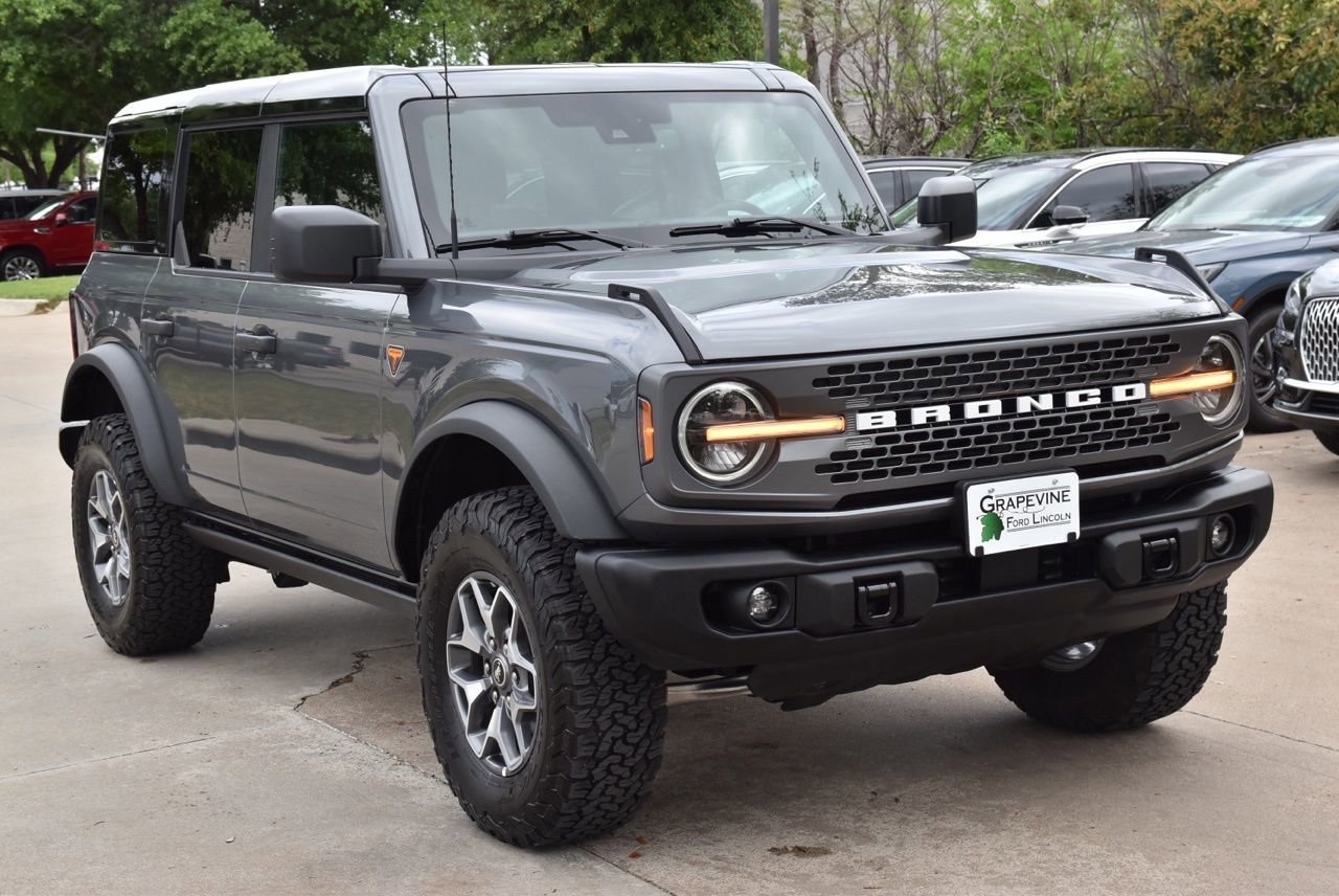 Certified 2025 Ford Bronco Badlands image 12
