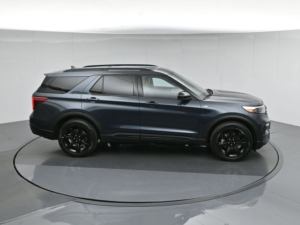 Certified 2023 Ford Explorer ST-Line w/ Class IV Trailer Tow Package RWD image 11