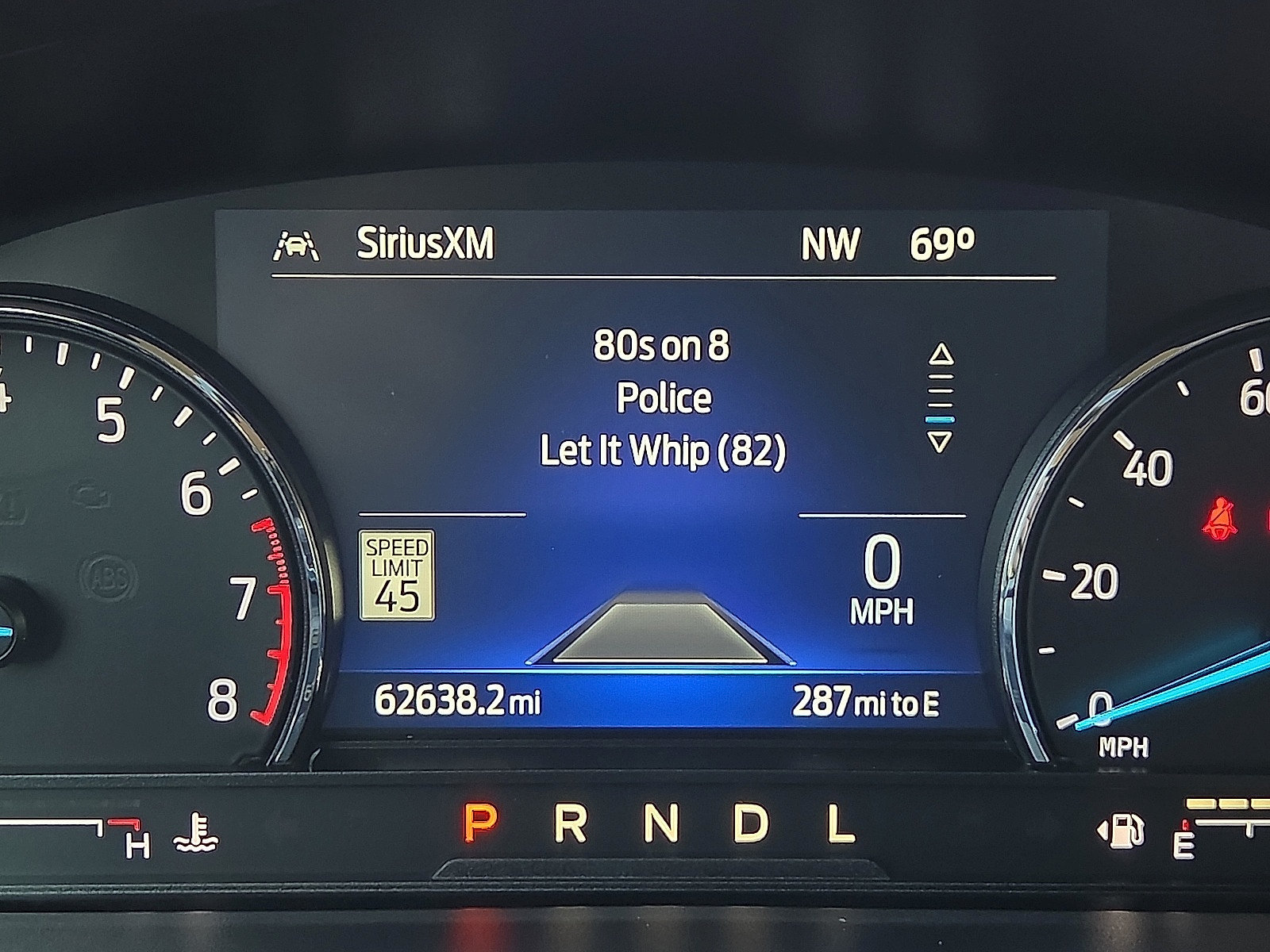 Certified 2022 Ford Explorer XLT w/ Equipment Group 202A AWD/4WD image 23