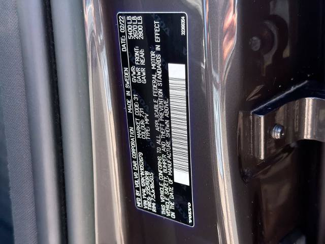 Used 2022 Volvo XC60 B5 Momentum AWD/4WD image 38