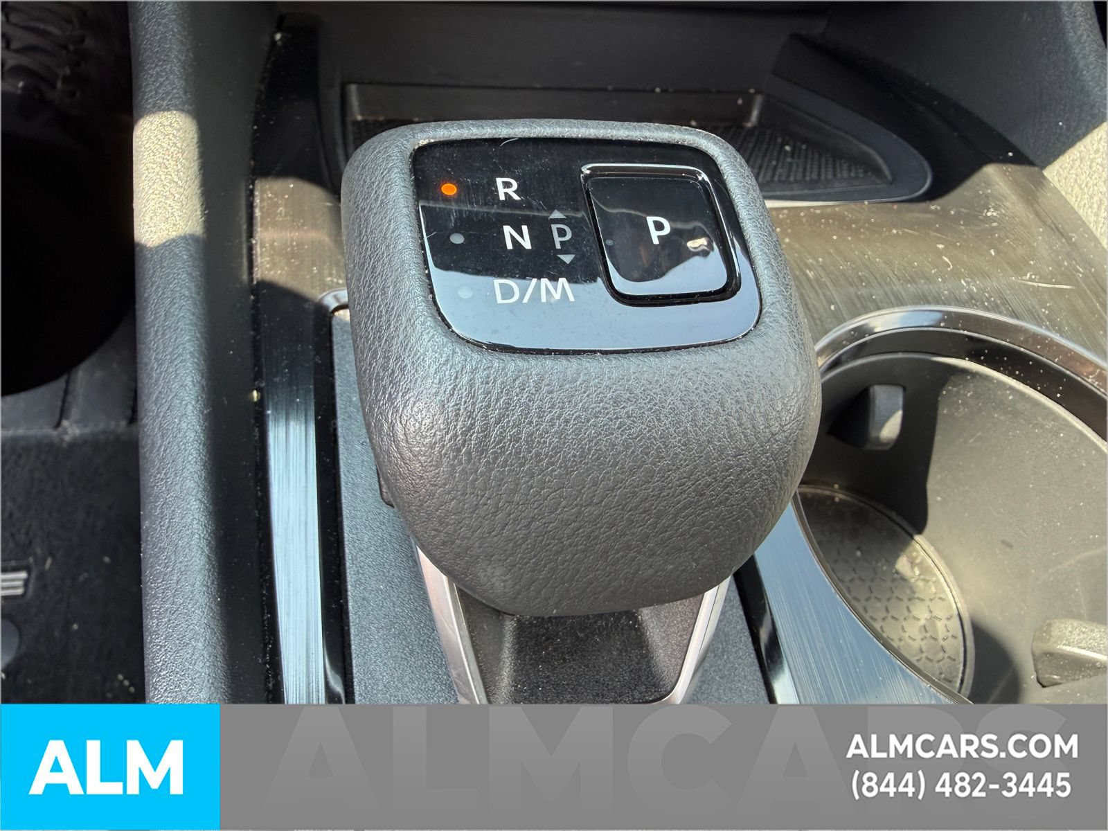 Used 2025 Nissan Rogue SV FWD image 18