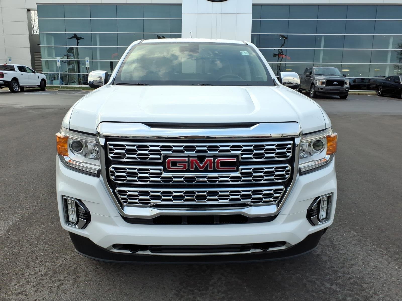 Used 2022 GMC Canyon Denali image 8