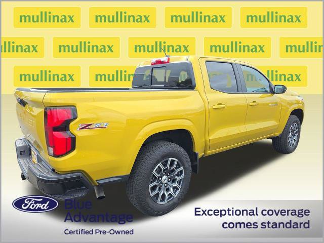 Used 2023 Chevrolet Colorado Z71 w/ Z71 Convenience Package 2 AWD/4WD image 3
