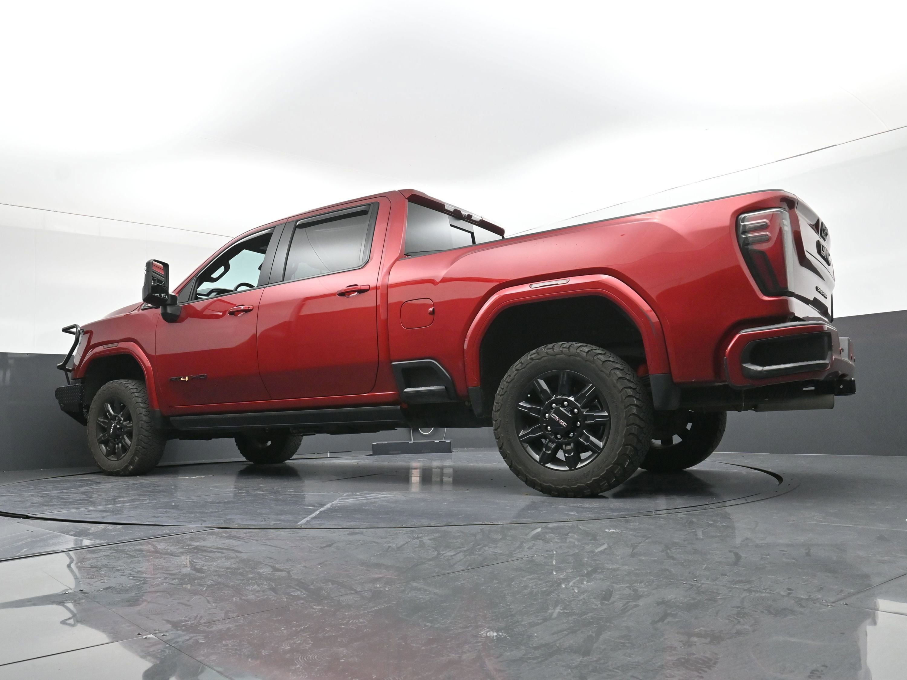 Used 2024 GMC Sierra 2500 AT4 w/ AT4 Premium Plus Package image 10