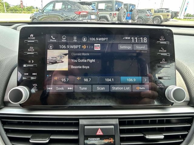 Used 2022 Honda Accord Touring image 19