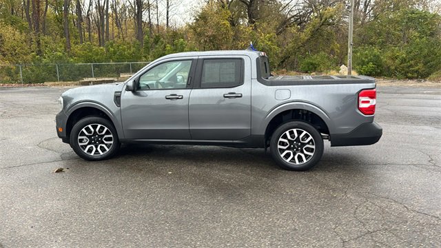 Certified 2022 Ford Maverick Lariat w/ Lariat Luxury Package image 2