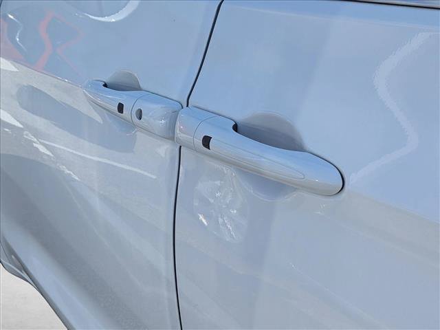 Used 2022 Chrysler Pacifica Touring-L FWD image 26