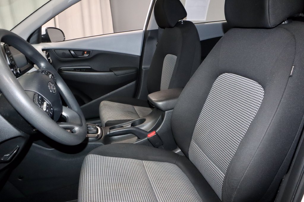 Used 2021 Hyundai Kona SE AWD/4WD image 25