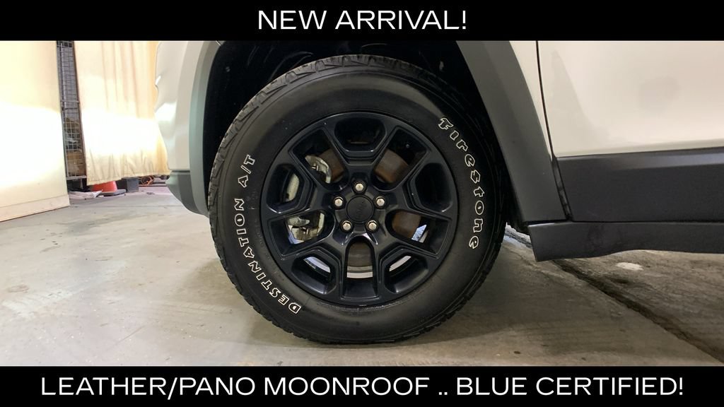 Used 2022 Jeep Cherokee Latitude w/ Sun & Sound Group AWD/4WD image 36