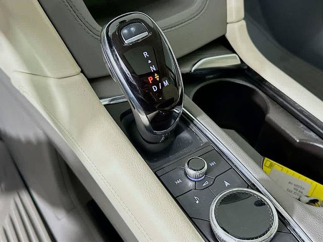 Used 2022 Cadillac XT5 Premium Luxury AWD/4WD image 19