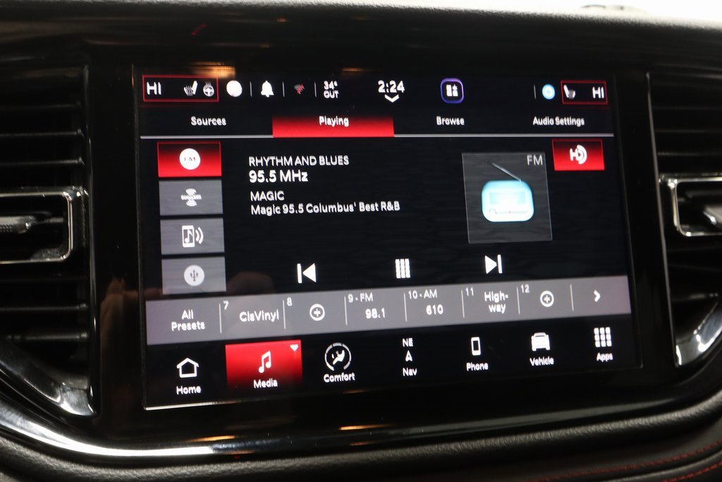 Used 2023 Dodge Durango GT image 2