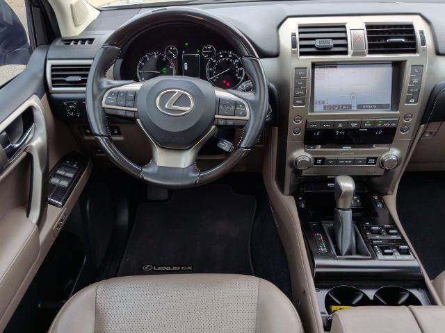 Used 2021 Lexus GX 460 Luxury w/ Off Road Package AWD/4WD image 13