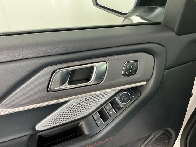 Certified 2025 Ford Explorer ST AWD/4WD image 15