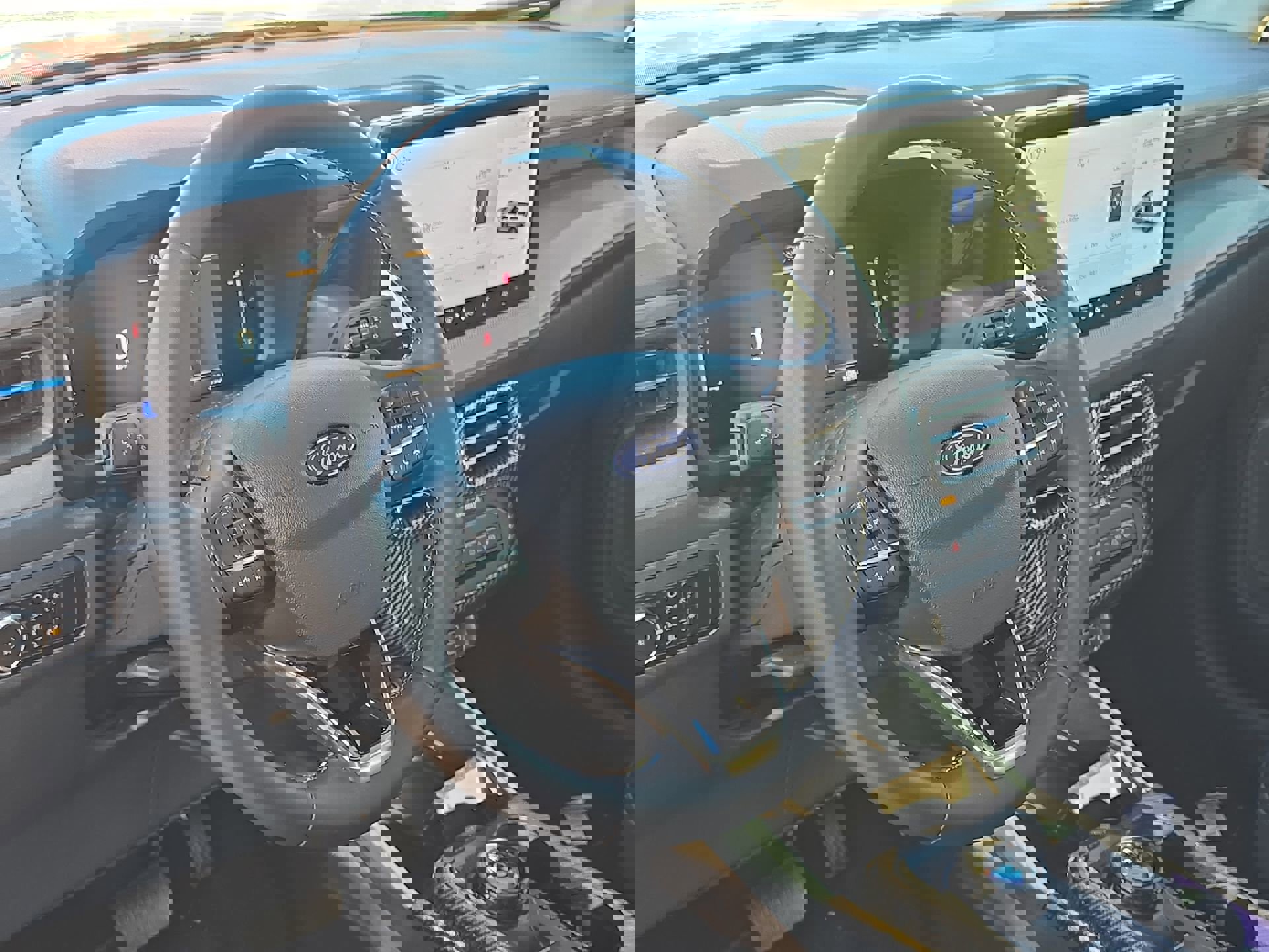 Certified 2025 Ford Maverick Lobo image 14