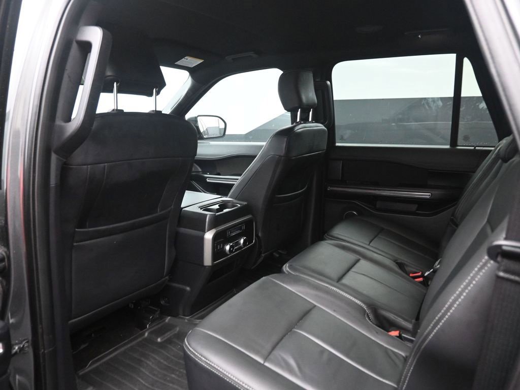 Certified 2020 Ford Expedition Max XLT image 11