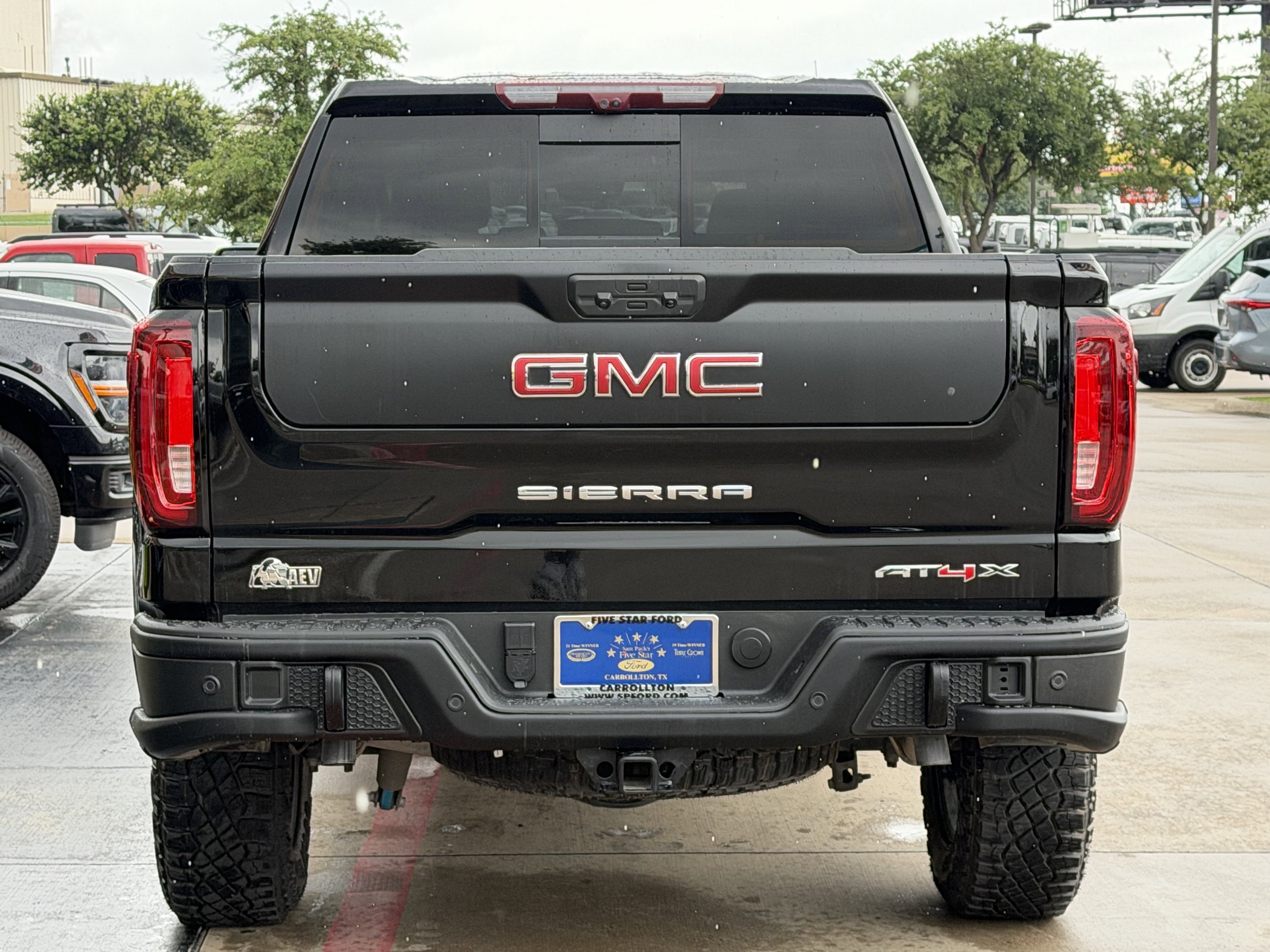 Used 2024 GMC Sierra 1500 AT4X w/ AT4X AEV Edition AWD/4WD image 5