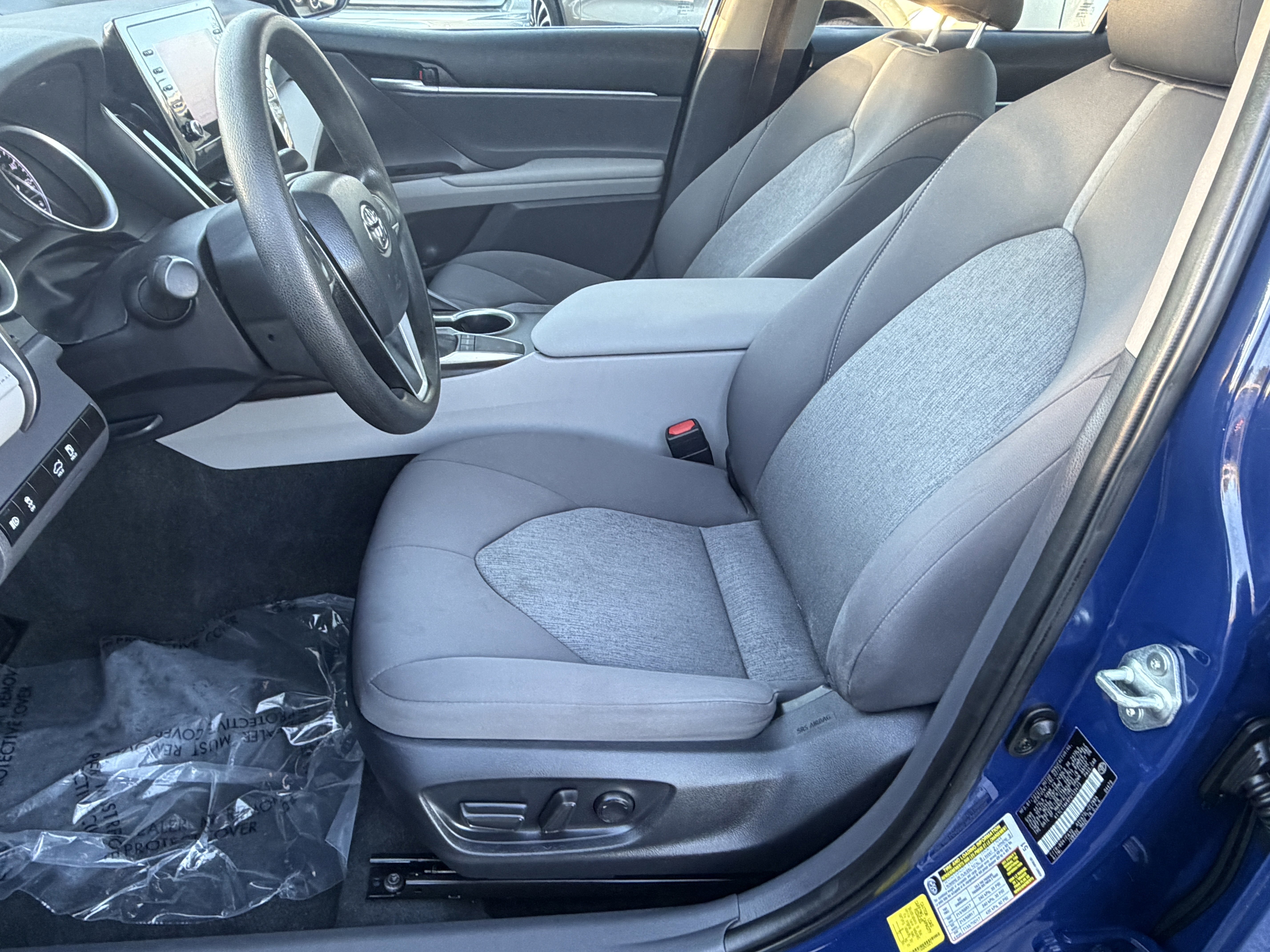 Used 2023 Toyota Camry LE image 11