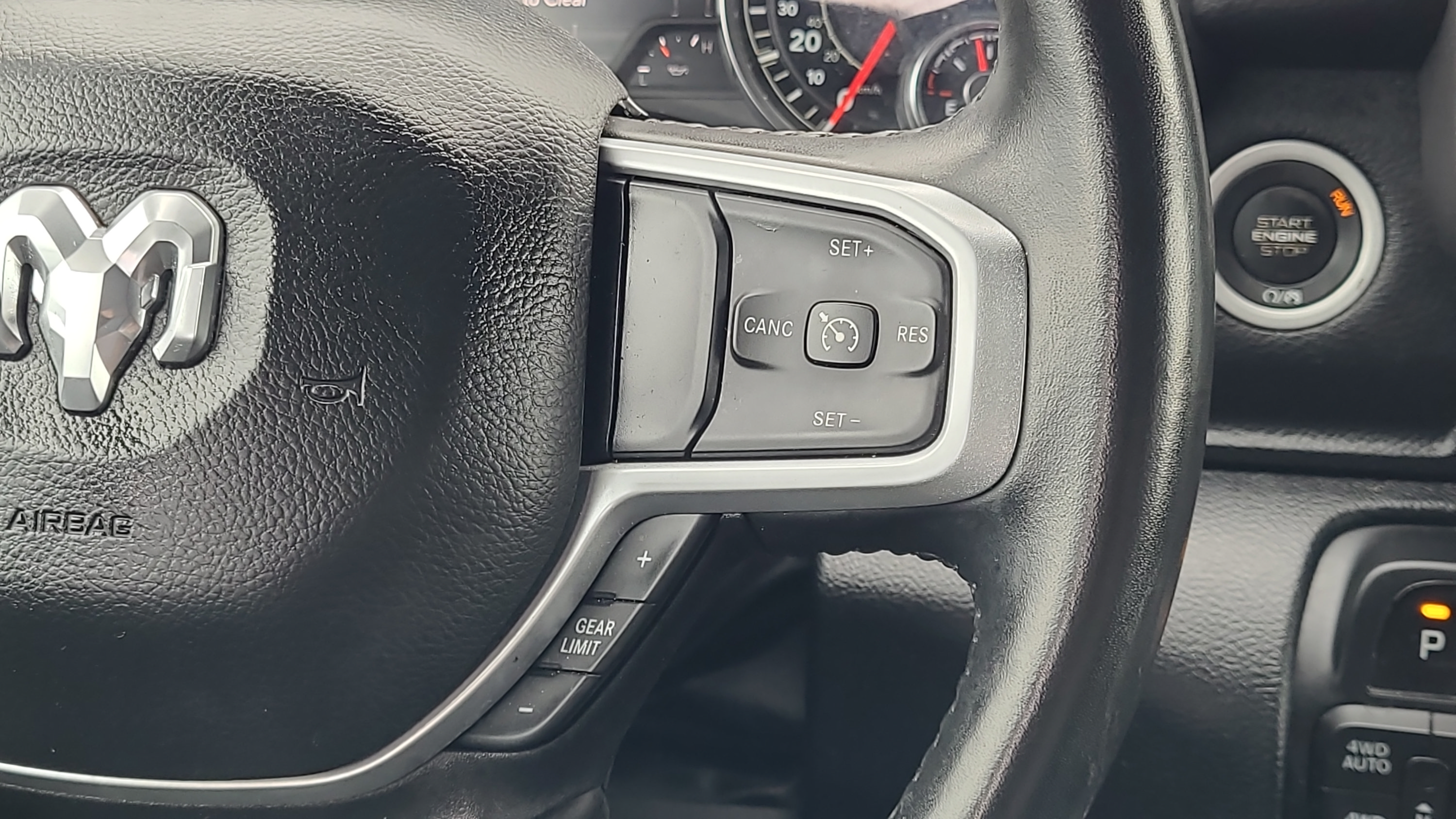 Used 2022 RAM 1500 Big Horn AWD/4WD image 13