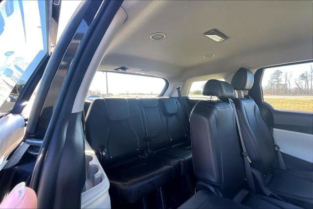 Used 2022 Kia Carnival LX image 30