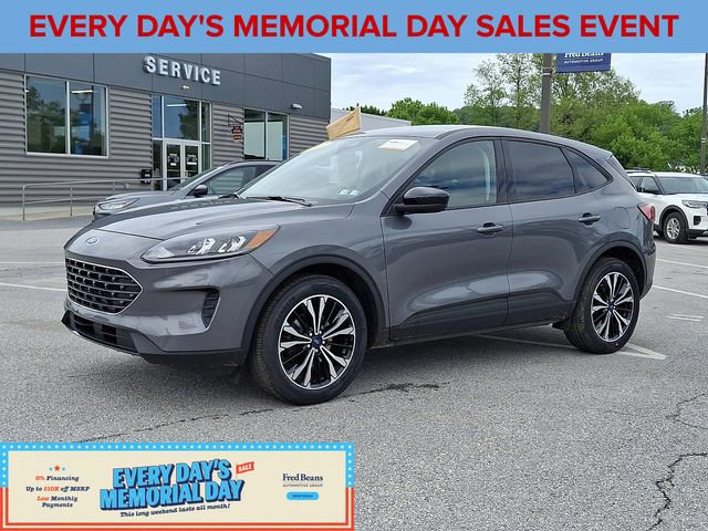 Certified 2022 Ford Escape SE w/ SE Sport Appearance Package AWD/4WD image 5