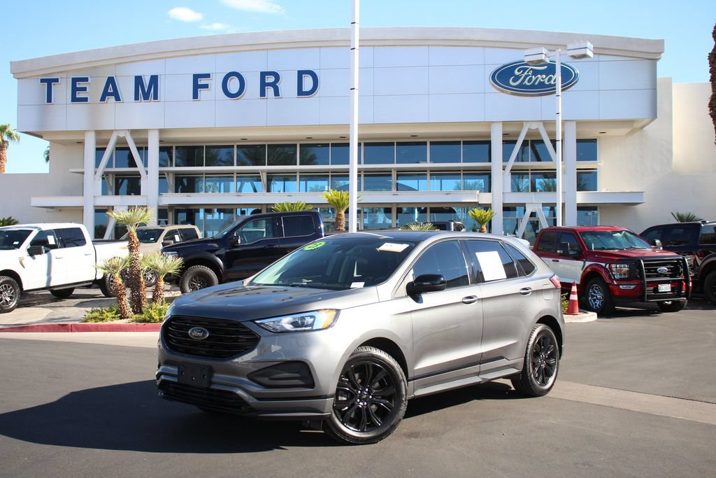 Certified 2023 Ford Edge SE w/ Black Appearance Package AWD/4WD image 2