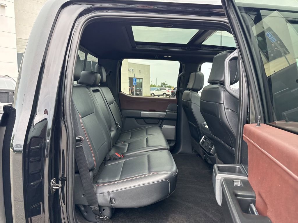 Certified 2022 Ford F150 Lariat w/ Equipment Group 502A High image 18