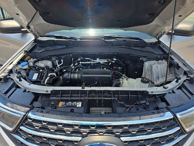 Certified 2022 Ford Explorer XLT w/ Class IV Trailer Tow Package RWD image 29