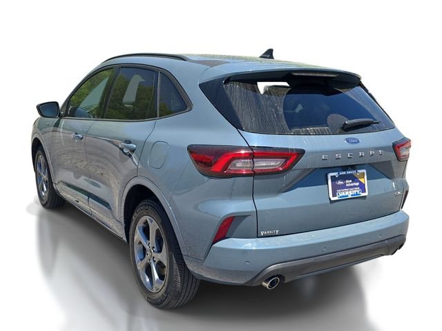 Certified 2023 Ford Escape ST-Line Select w/ Tech Pack #1 AWD/4WD image 3