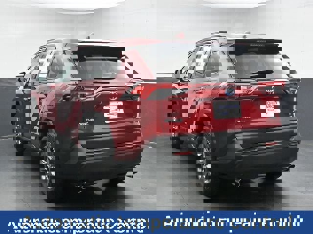 Used 2024 Toyota RAV4 XLE AWD/4WD image 7