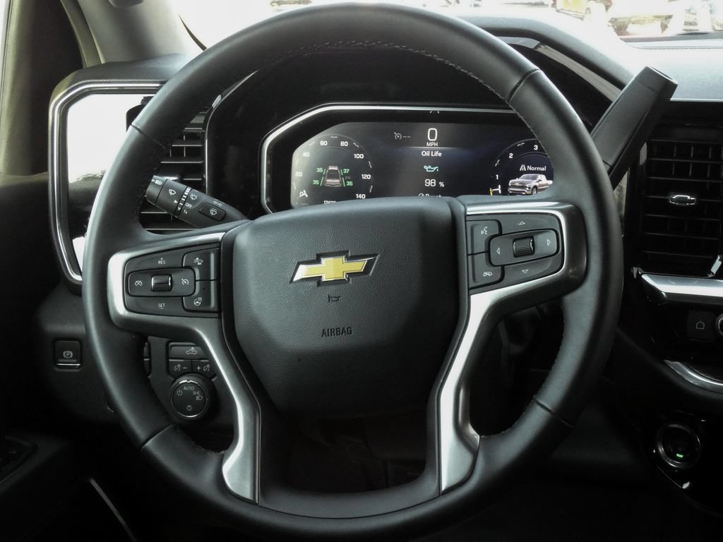 Used 2026 Chevrolet Silverado 1500 LT AWD/4WD image 11