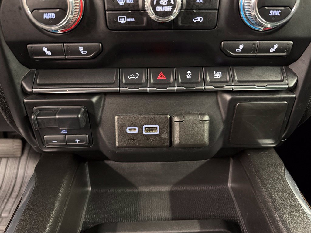 Used 2022 GMC Sierra 1500 Elevation w/ LPO, Elevation Black Package AWD/4WD image 13