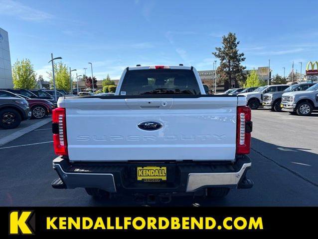 Certified 2025 Ford F350 Lariat w/ FX4 Off-Road Package AWD/4WD image 4